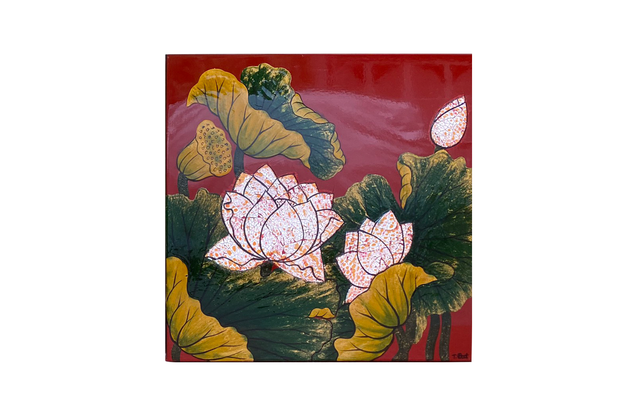 Lotus lacquer painting inlaid with egg mosaic, size 30x30 cm