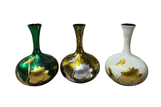 Lacquered Ceramic Vase Golden Inlaided with Flat Garlic-Shaped and Lotus Flower motifs (H35cm)