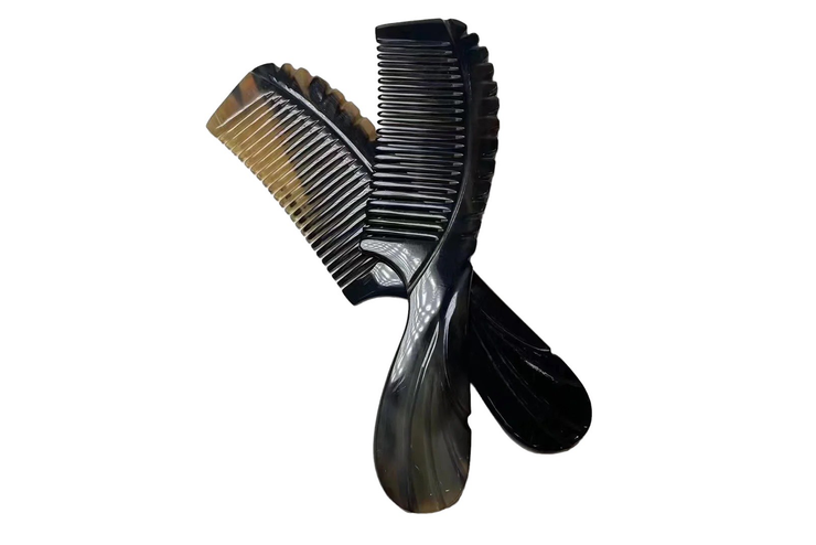 Horn Comb- Notch back, size M