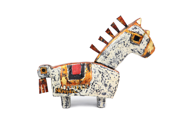High-class handmade lacquer puppet: Chau Anh horizontal horse