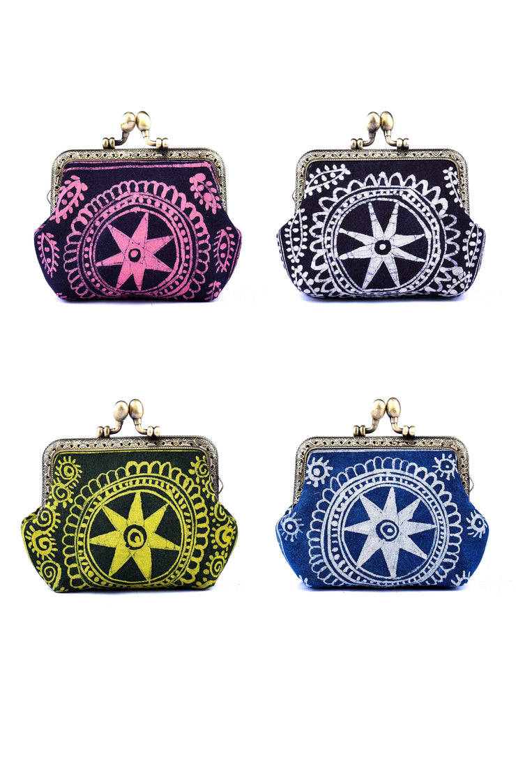 Coin Purse with Iron and Zinc Alloy Handle Frame and Hand-drawn Bee wax Brocade Pattern