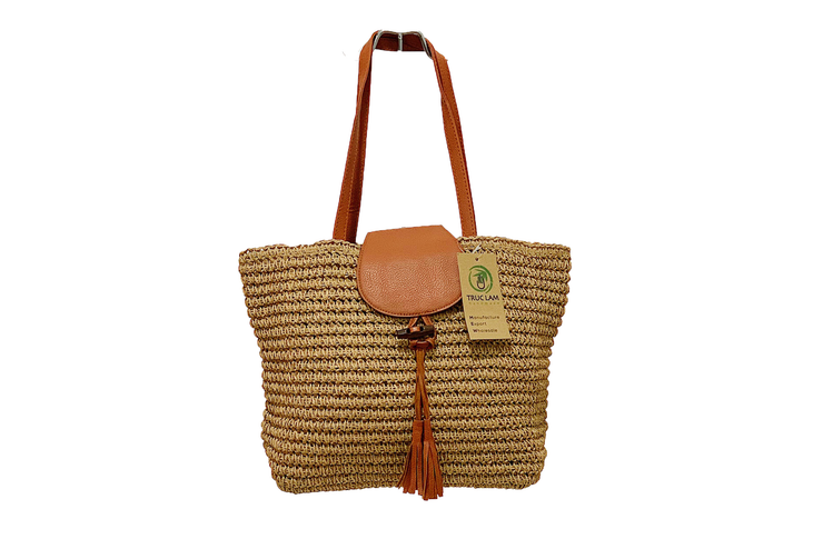 Seagrass Shoulder Bag With Leather Strap and Leather Lid With Wooden Ball Tassel
